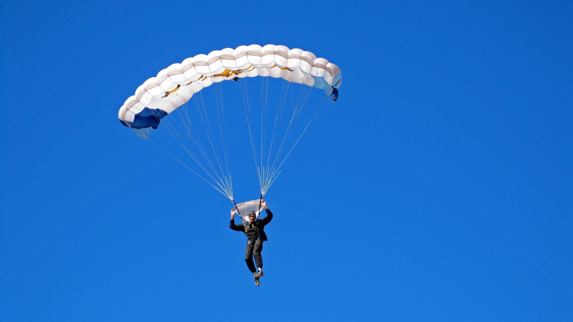 开云中国大陆-伊朗男足在巴黎奥运会比赛中以2-0战胜日本，伊朗 男足